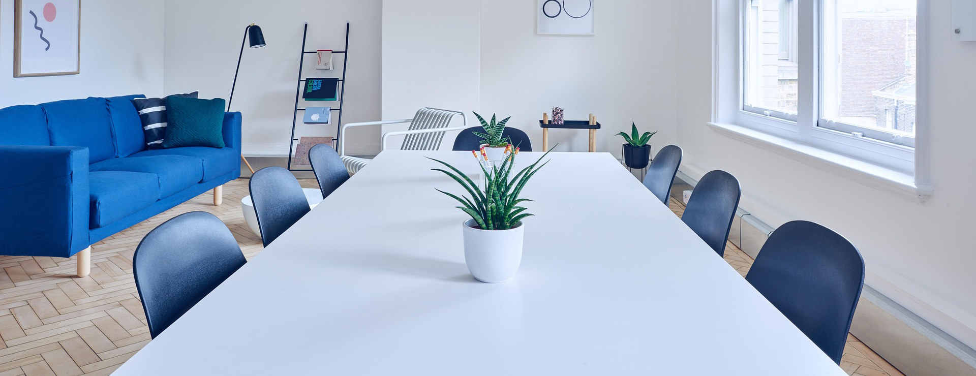 Voorkant -Huisdecoratie chairs 2181994 1920